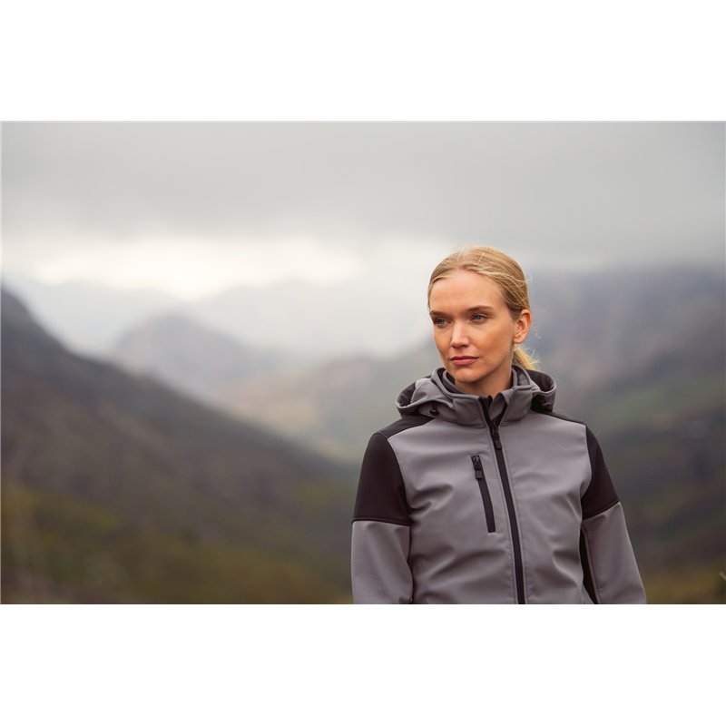 Prime Softshell Lady